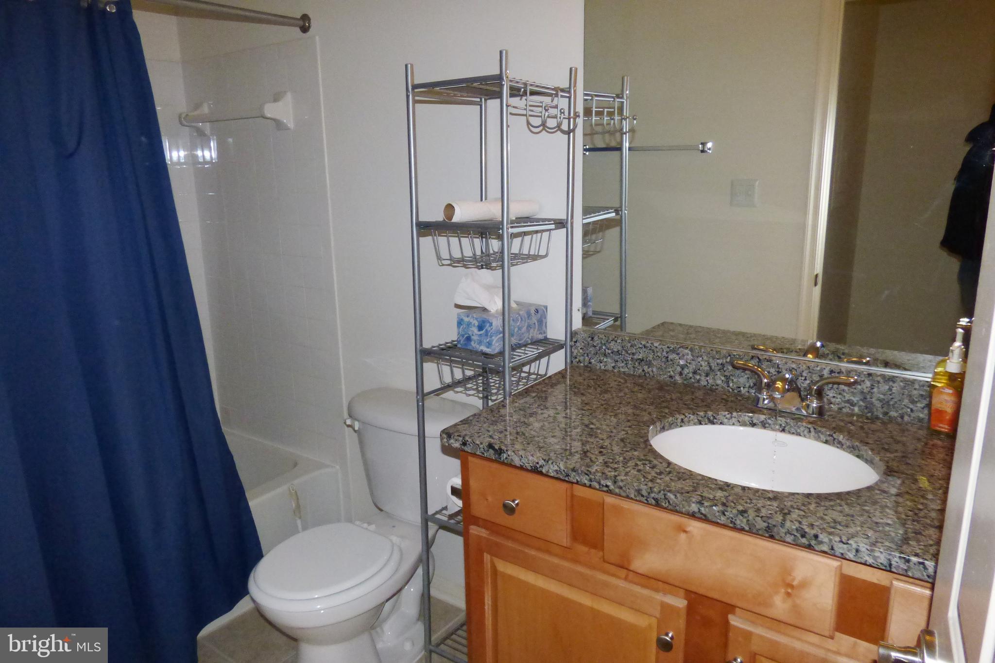 FOUR WINDS AT OAKTON - Residential Lease