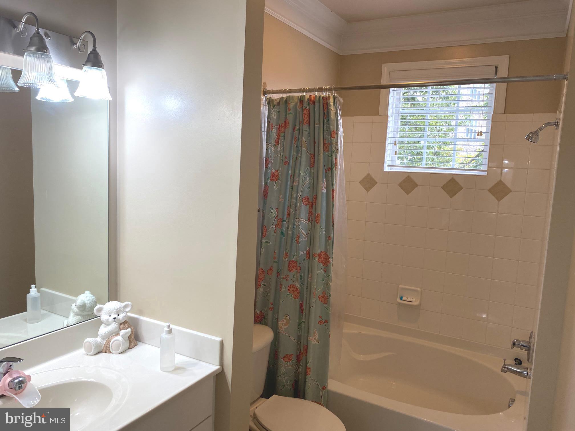 WESTCHESTER AT STRATFORD - Residential Lease