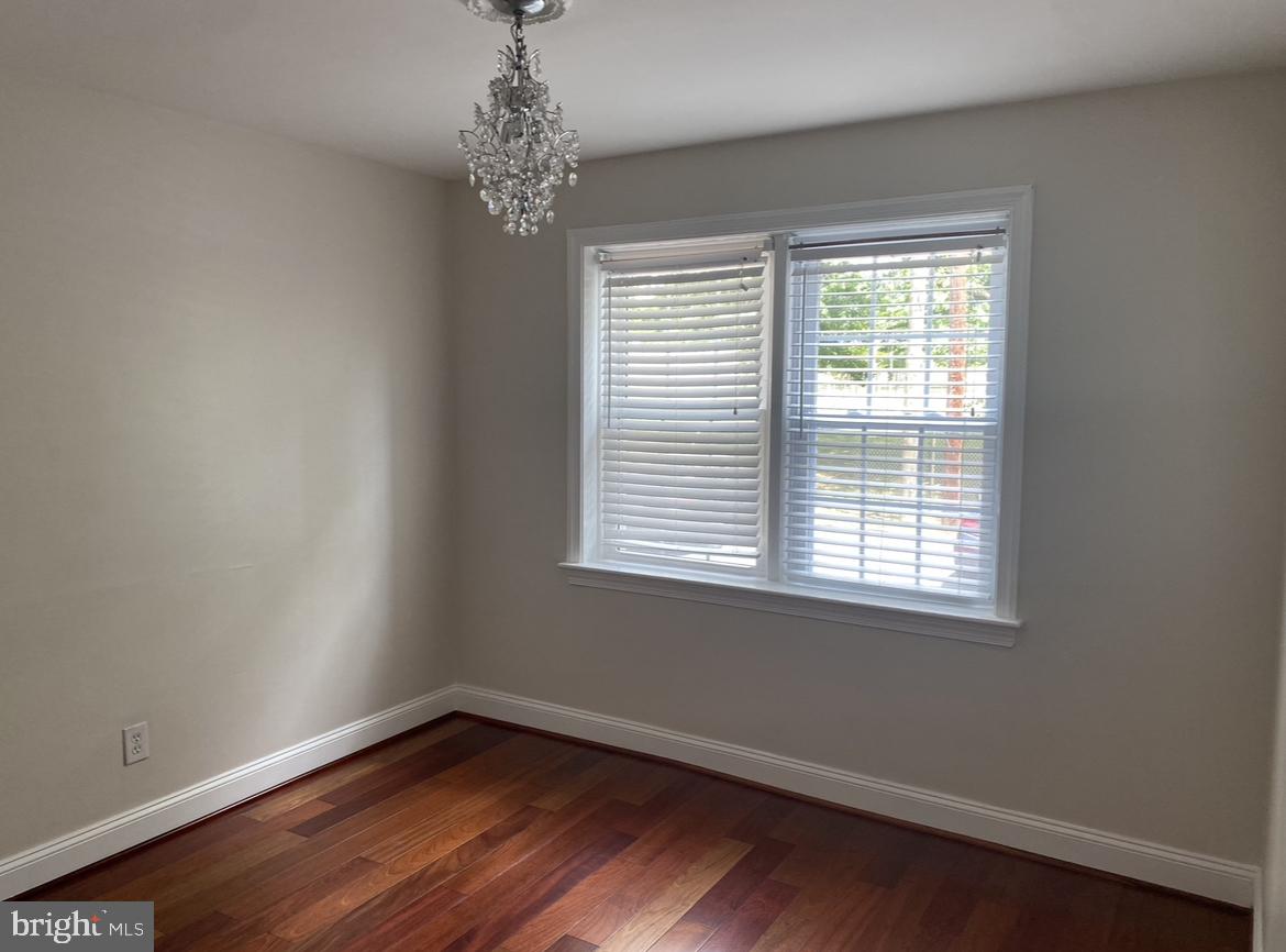 FAYETTE COURT - Residential Lease