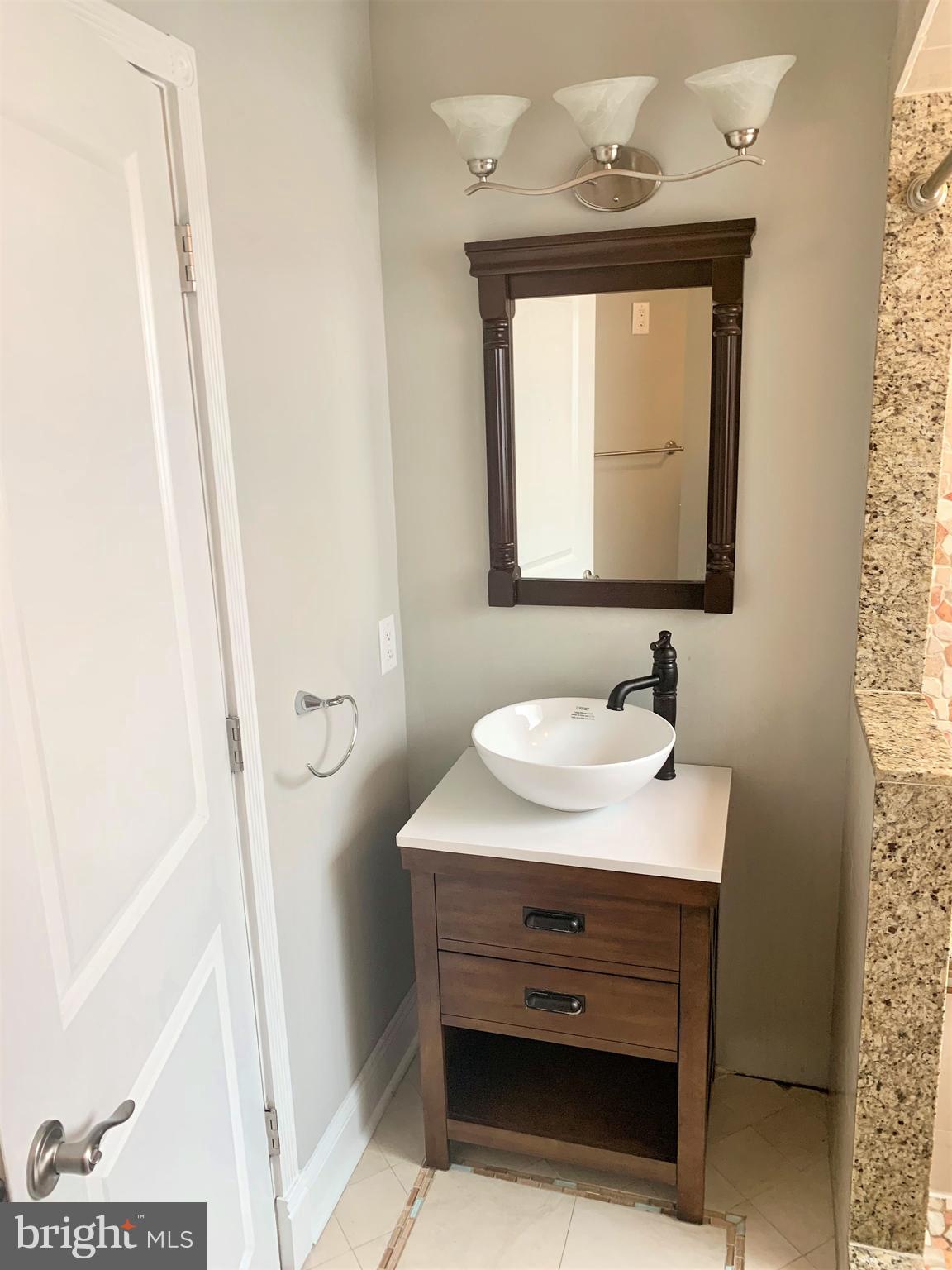 LOWER MOYAMENSING - Residential Lease