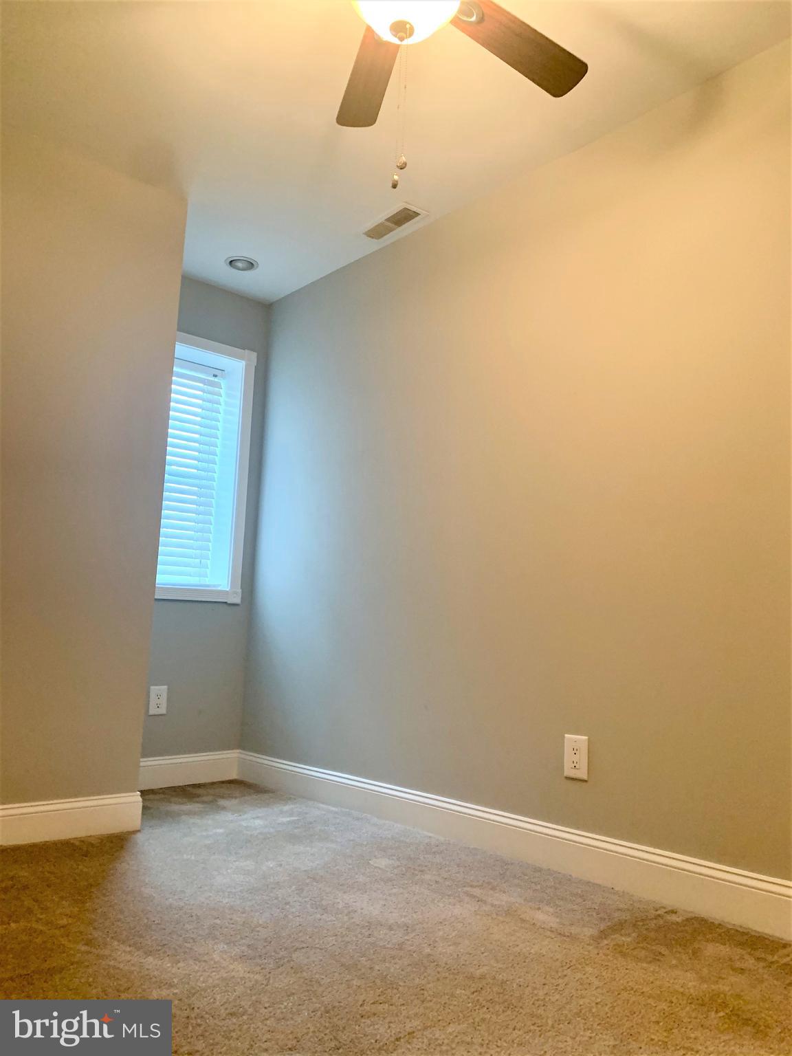 LOWER MOYAMENSING - Residential Lease