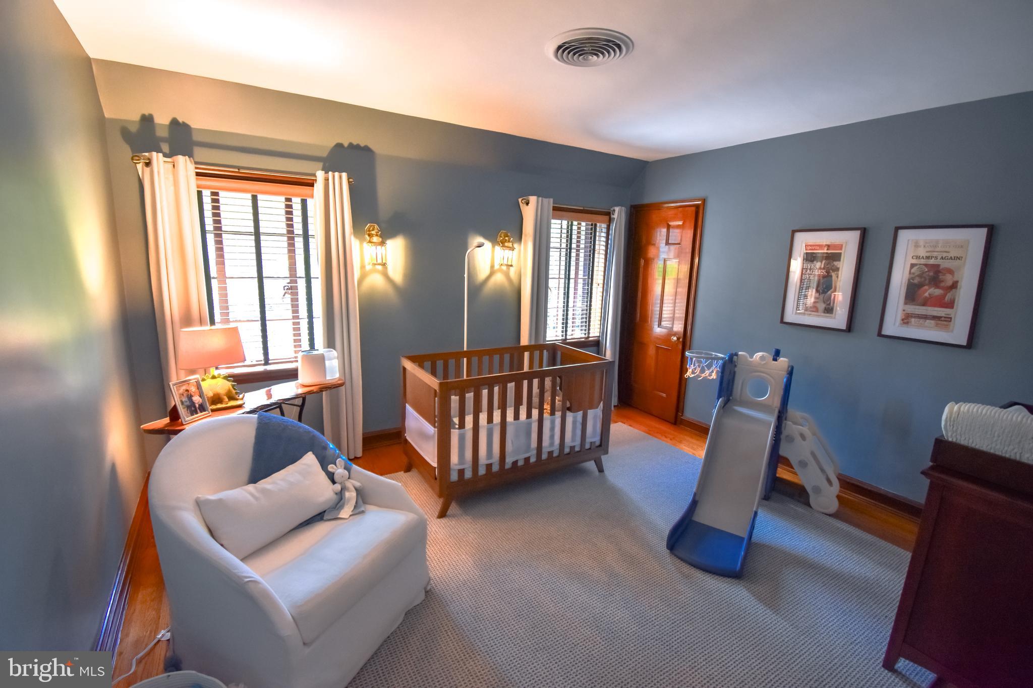 COLLEGE HILL - Residential