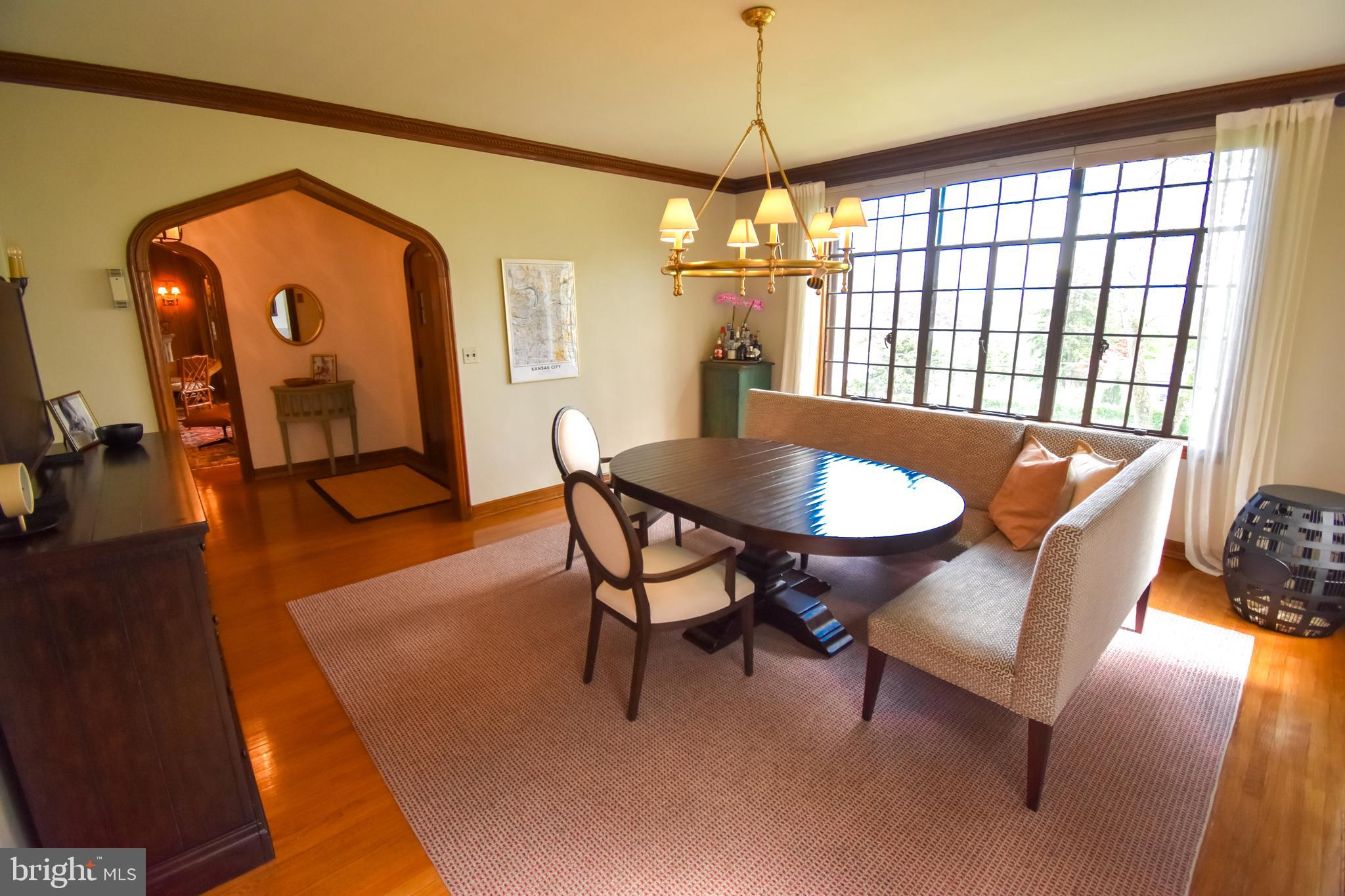 COLLEGE HILL - Residential