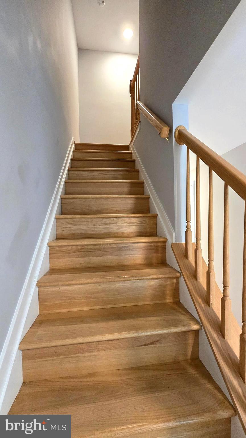 CARDINAL GLEN - Residential Lease