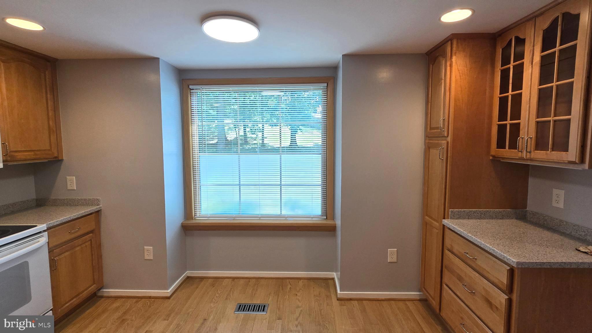 CARDINAL GLEN - Residential Lease