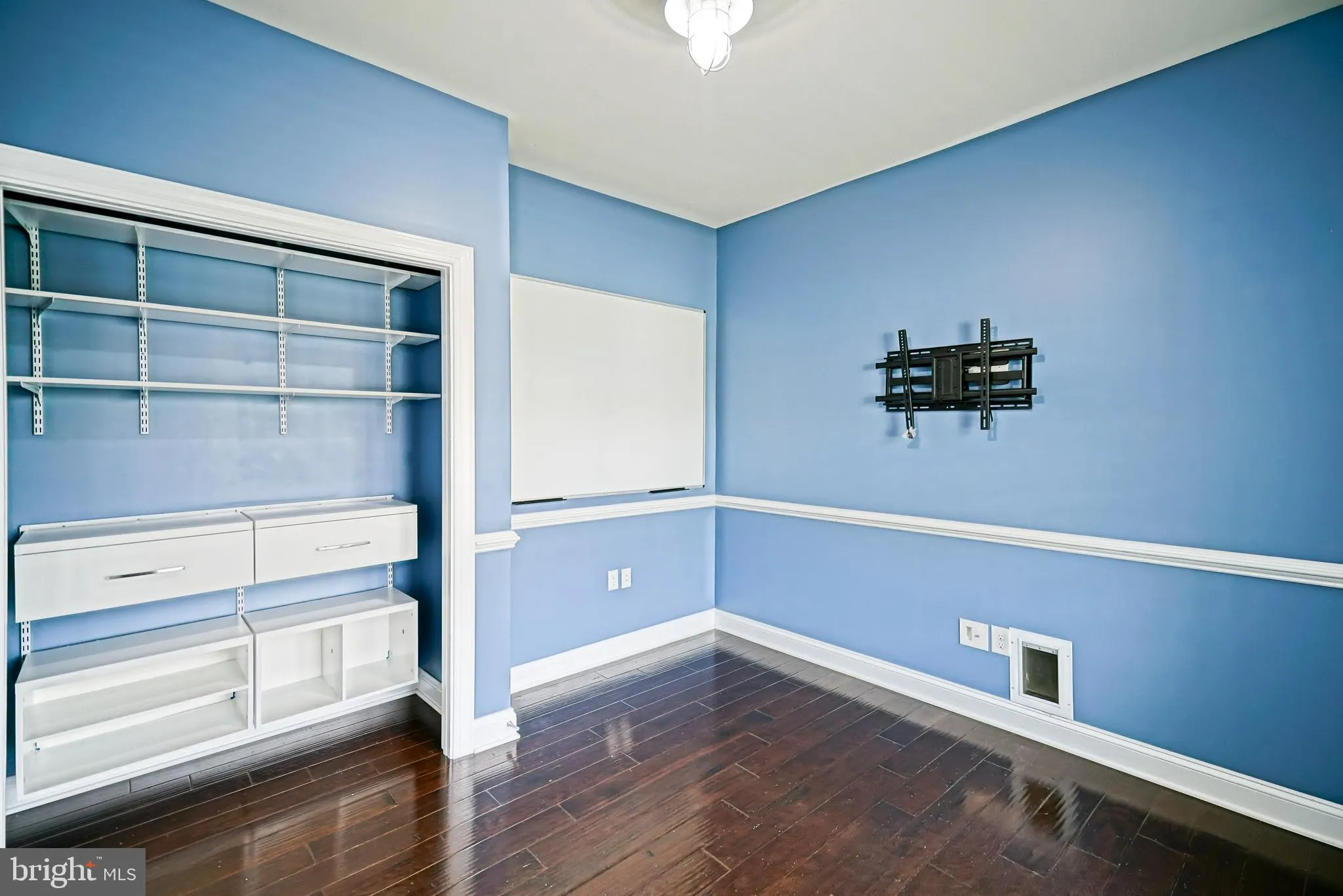 Lewes, Delaware 19958, United States, 5 Bedrooms Bedrooms, ,3 BathroomsBathrooms,Residential,Contingent,121564