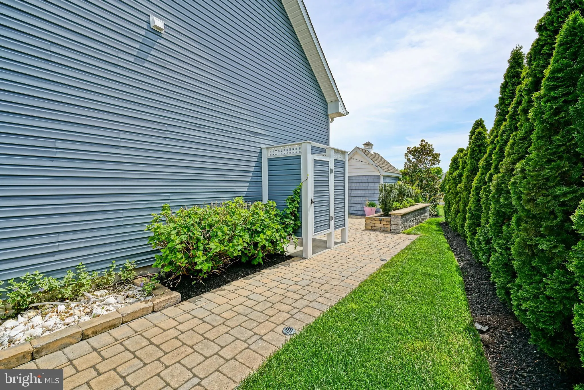 Lewes, Delaware 19958, United States, 5 Bedrooms Bedrooms, ,3 BathroomsBathrooms,Residential,Contingent,121564