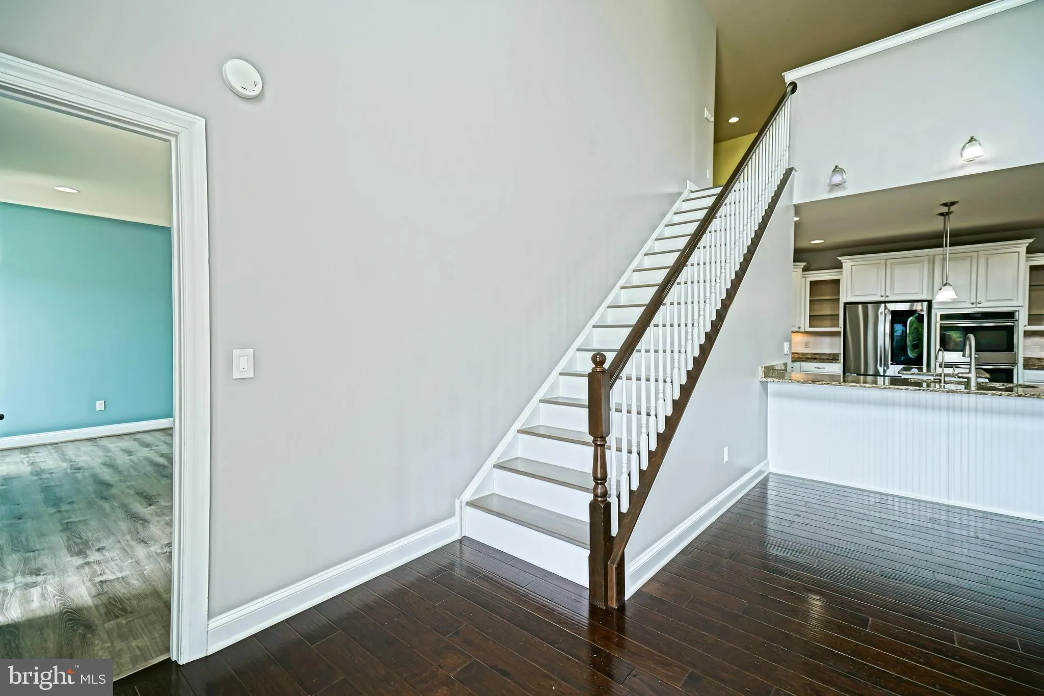 Lewes, Delaware 19958, United States, 5 Bedrooms Bedrooms, ,3 BathroomsBathrooms,Residential,Contingent,121564