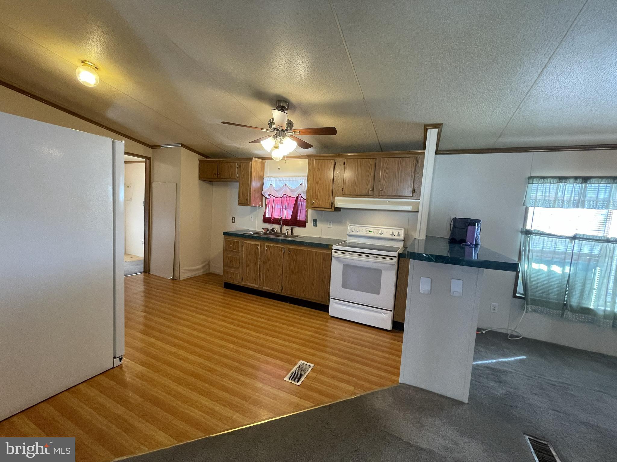 57 TWIN MAPLES PARK B