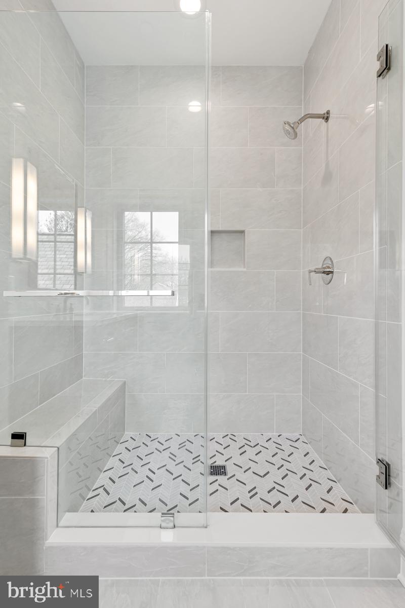 ARROWOOD - Residential