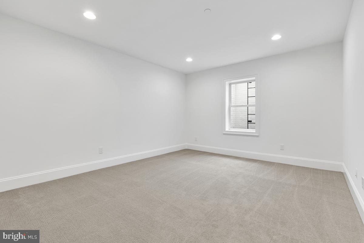 ARROWOOD - Residential