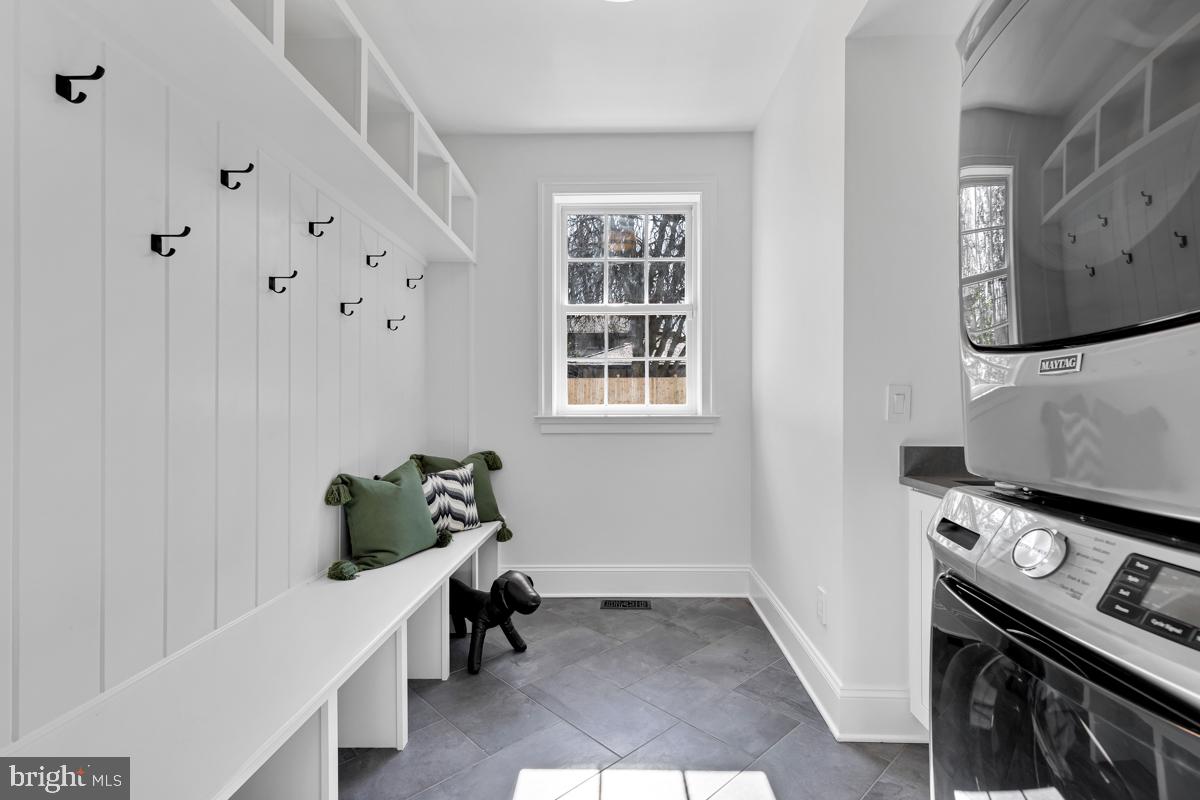 ARROWOOD - Residential