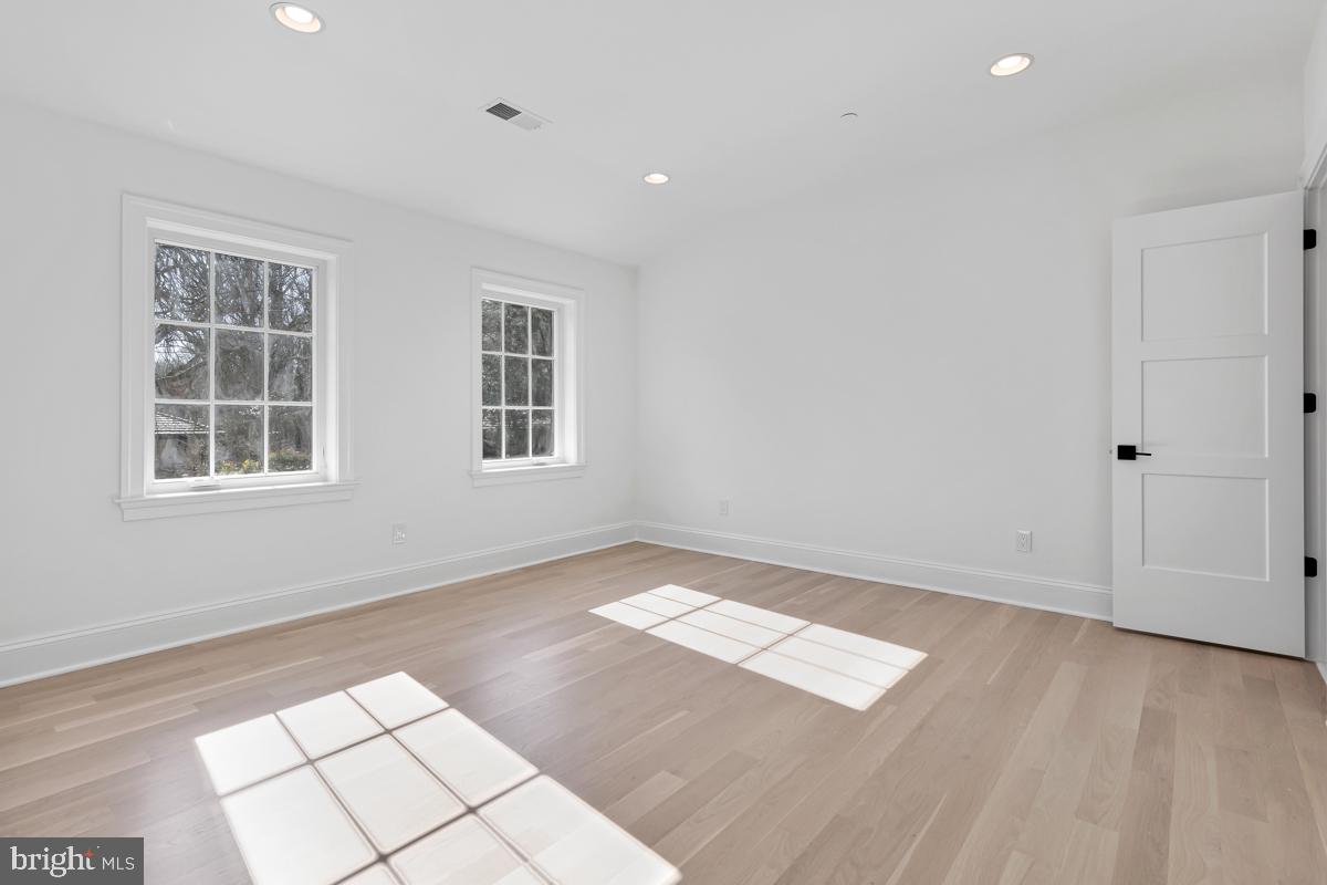 ARROWOOD - Residential