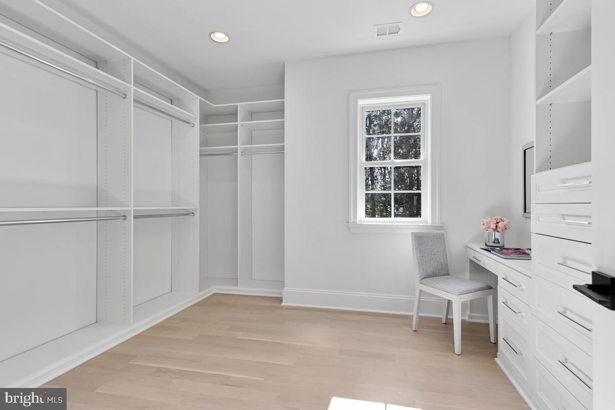 ARROWOOD - Residential