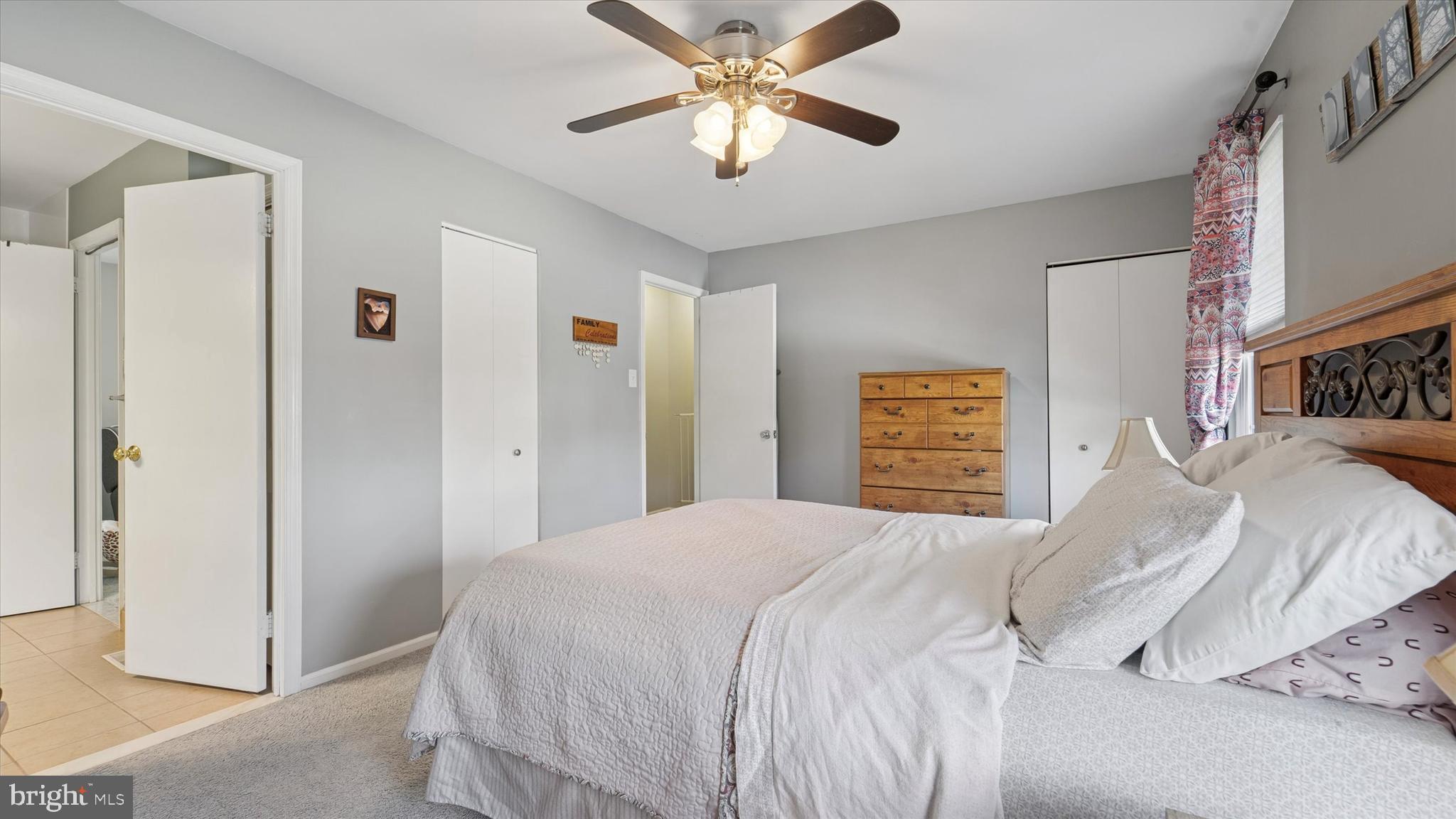 CAMBRIDGE SQ - Residential