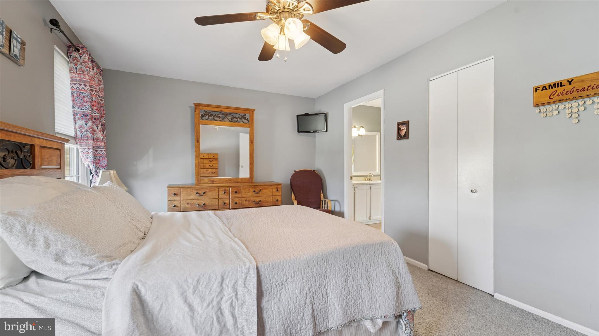 CAMBRIDGE SQ - Residential