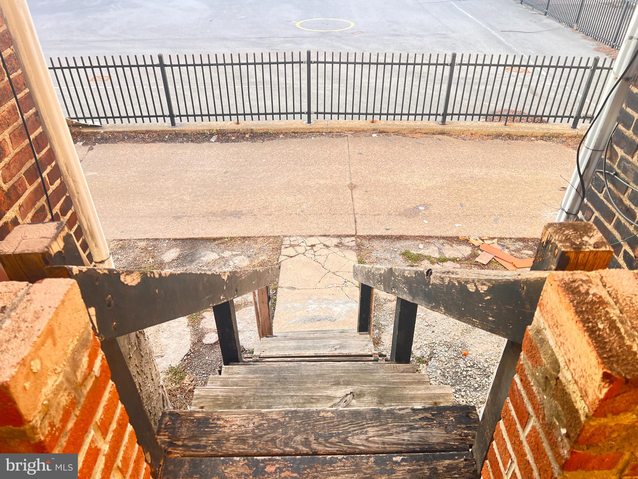 MANTUA - Residential