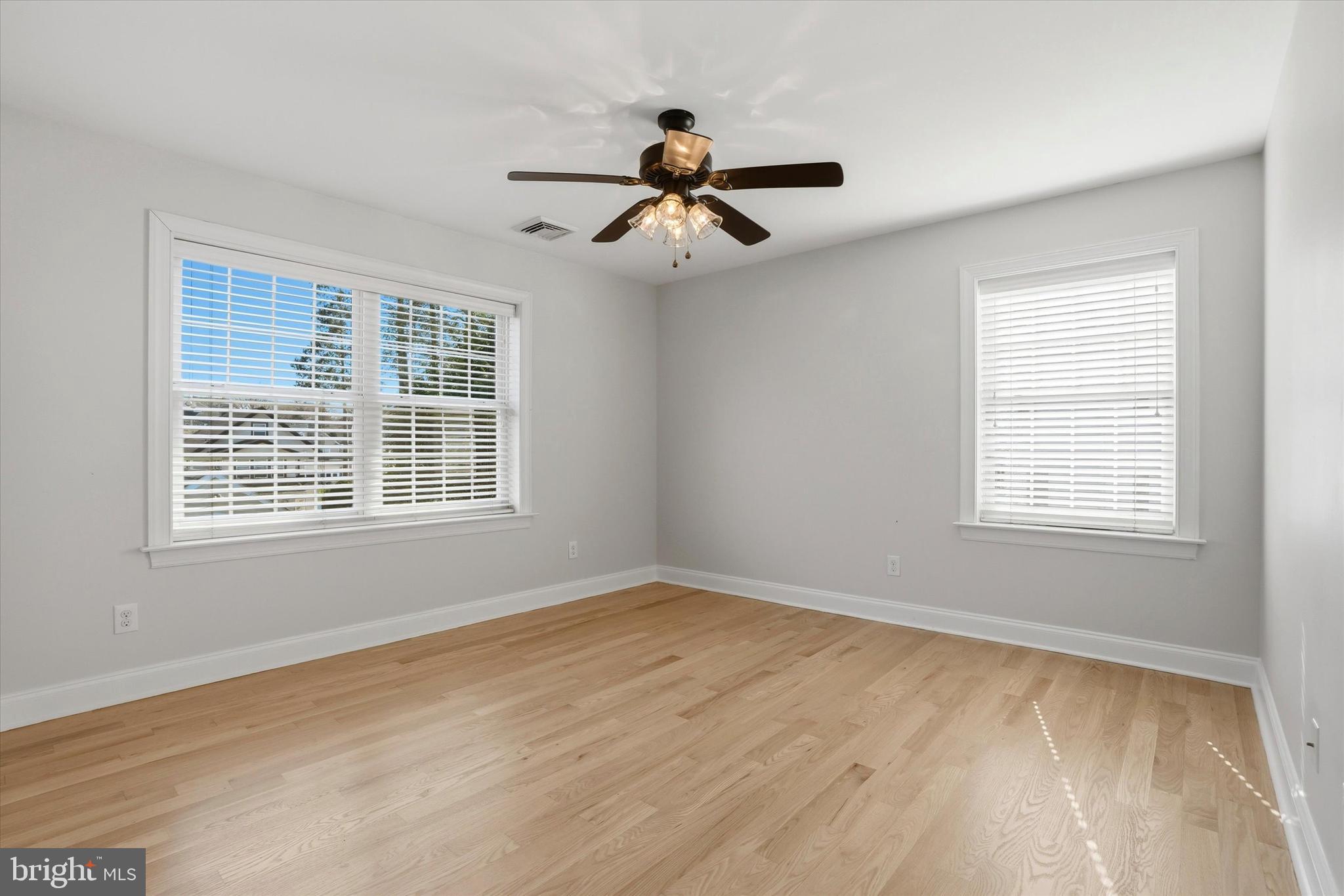 LLANERCH - Residential