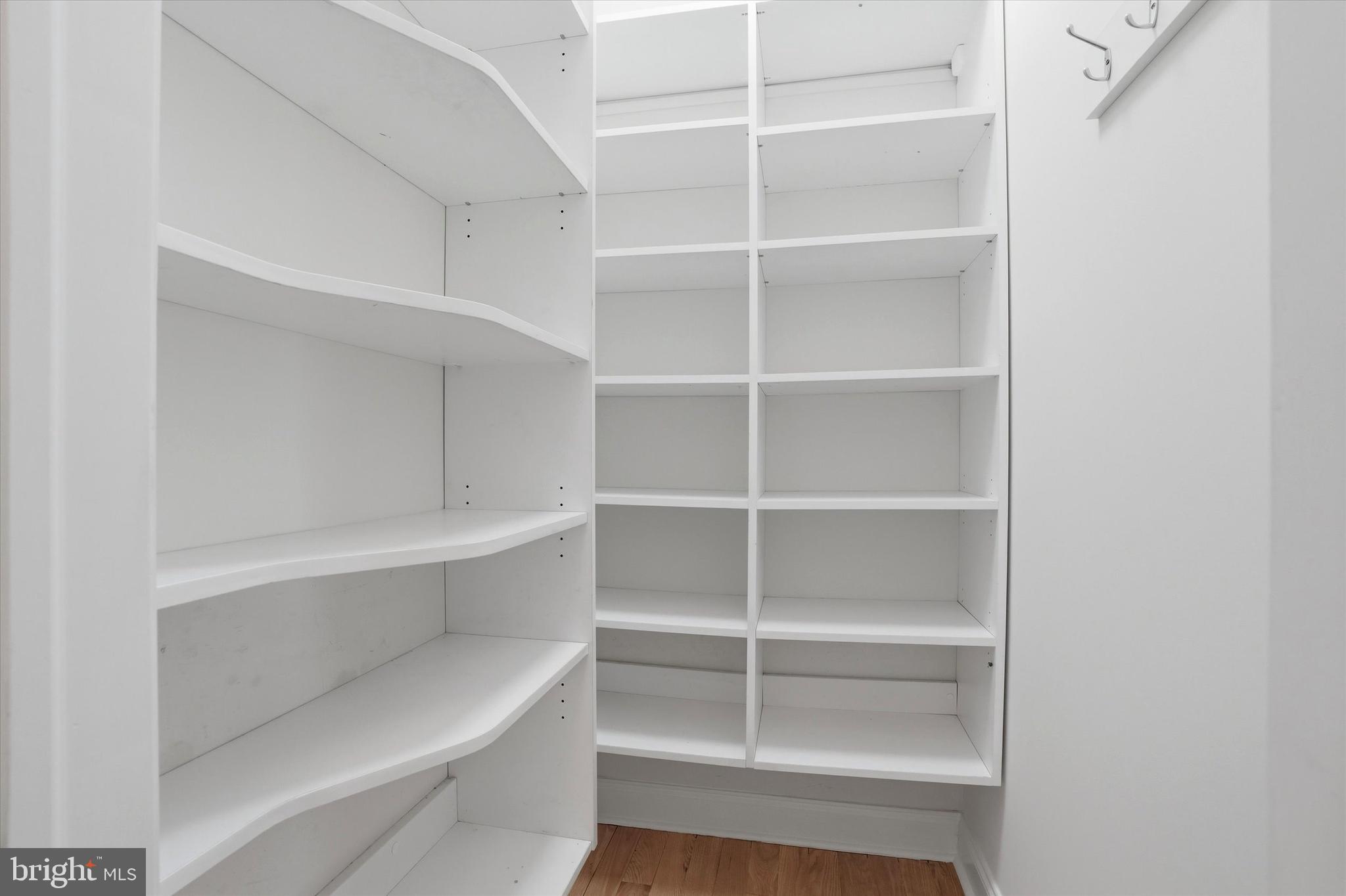 LLANERCH - Residential