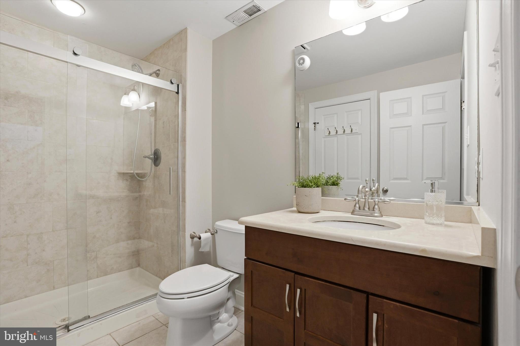 LLANERCH - Residential