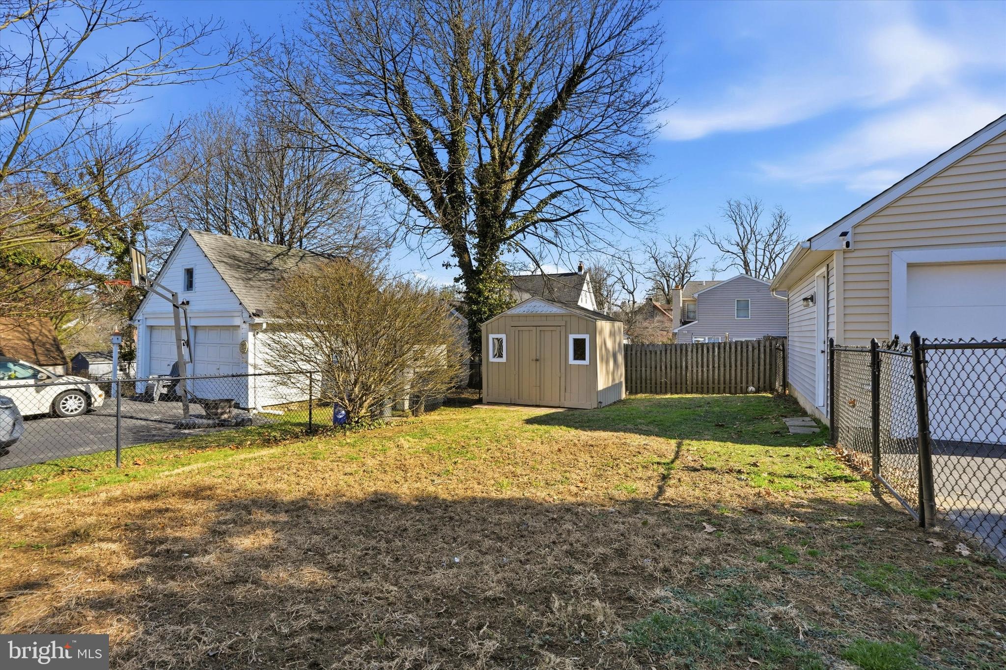 LLANERCH - Residential