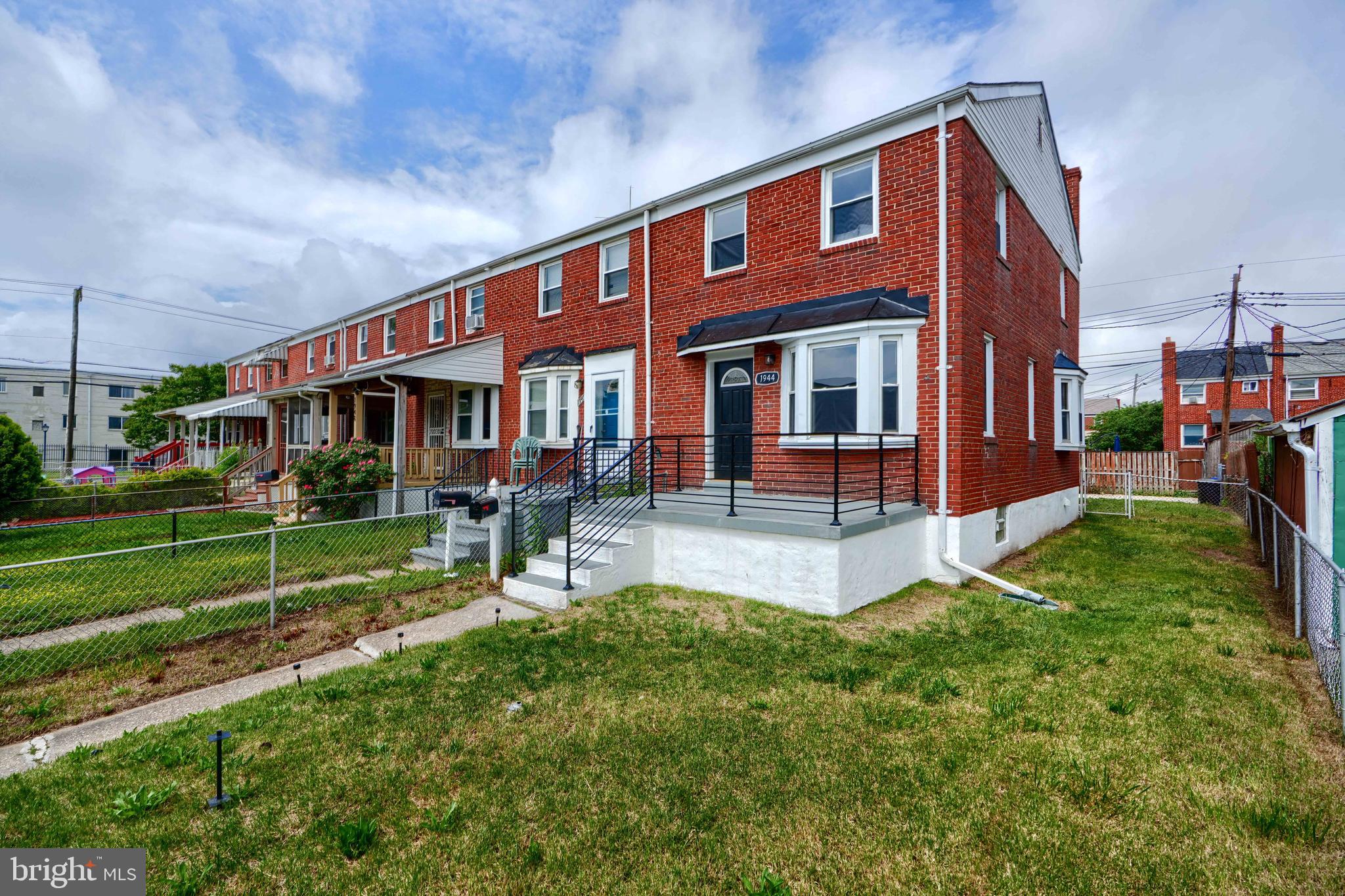1944 QUENTIN ROAD