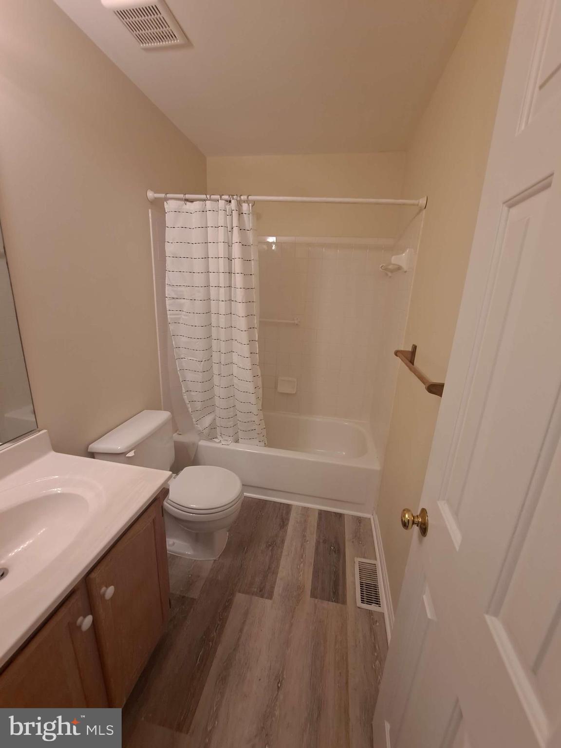 LAKE WILDERNESS - Residential