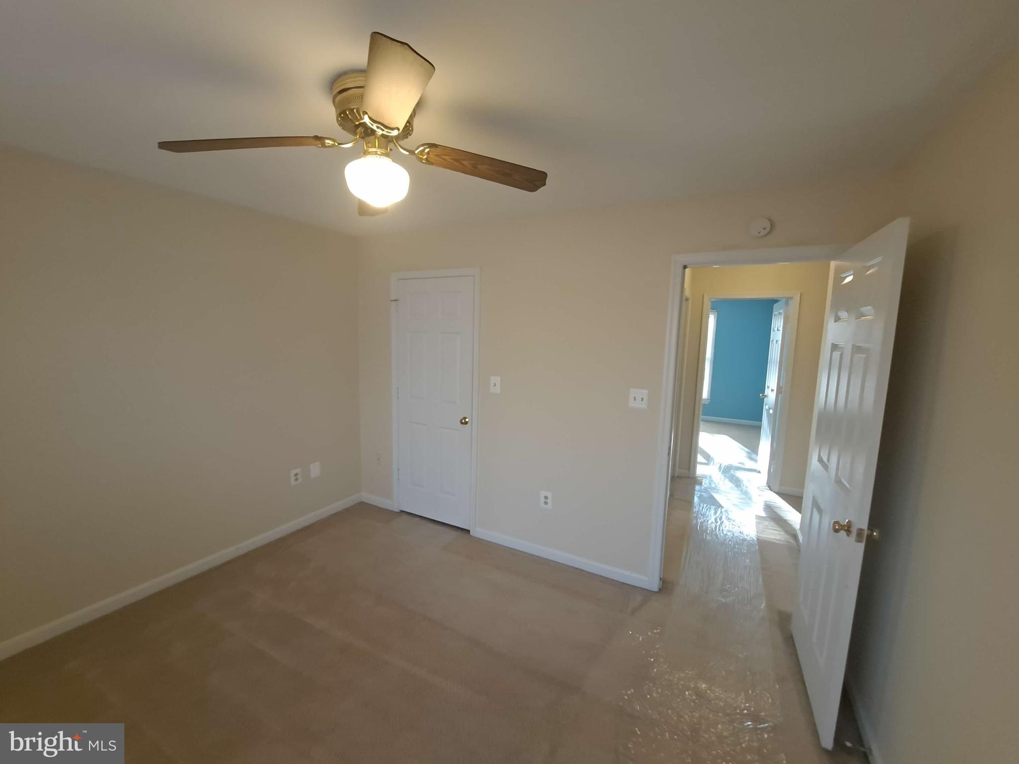 LAKE WILDERNESS - Residential