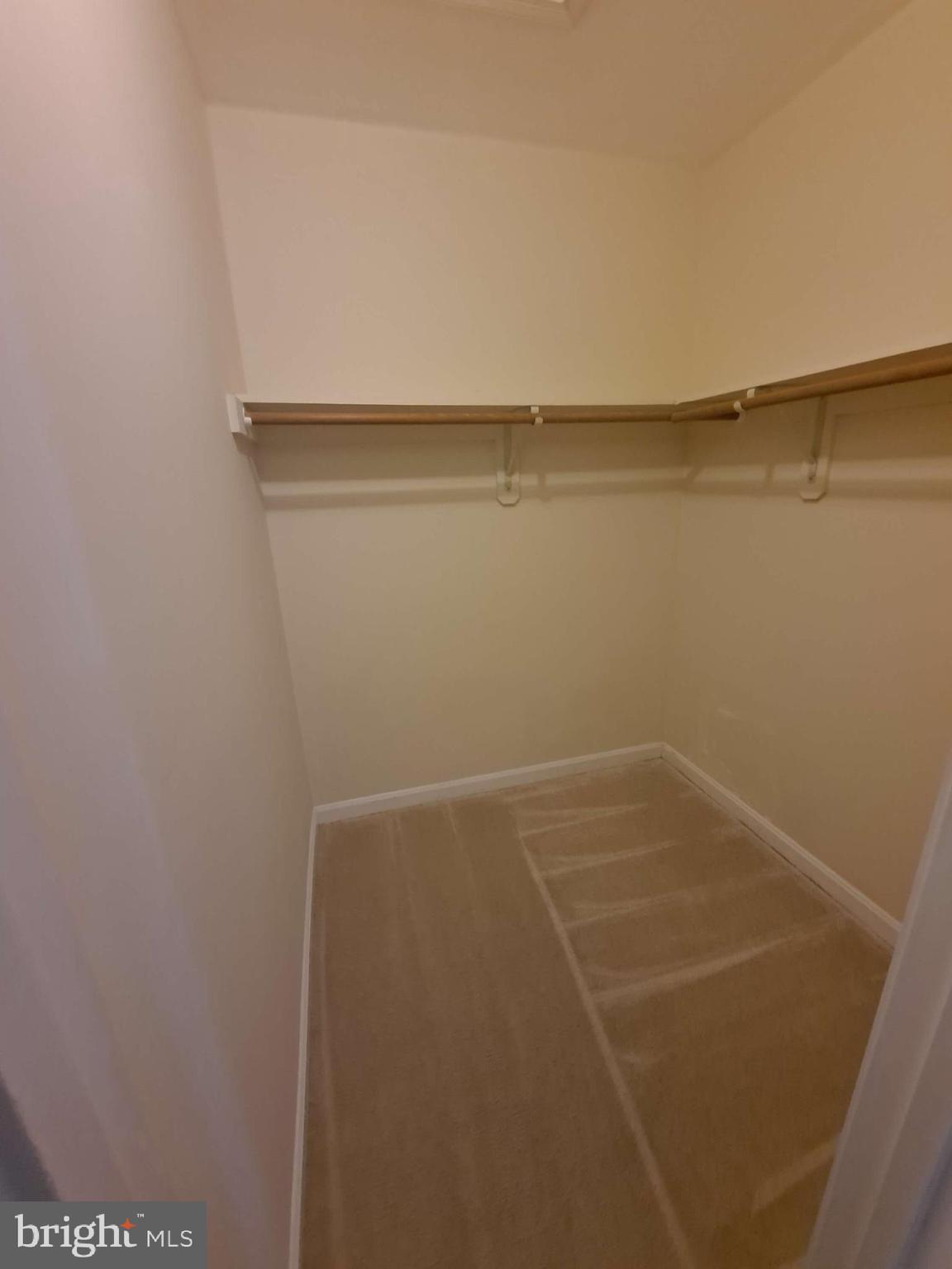 LAKE WILDERNESS - Residential