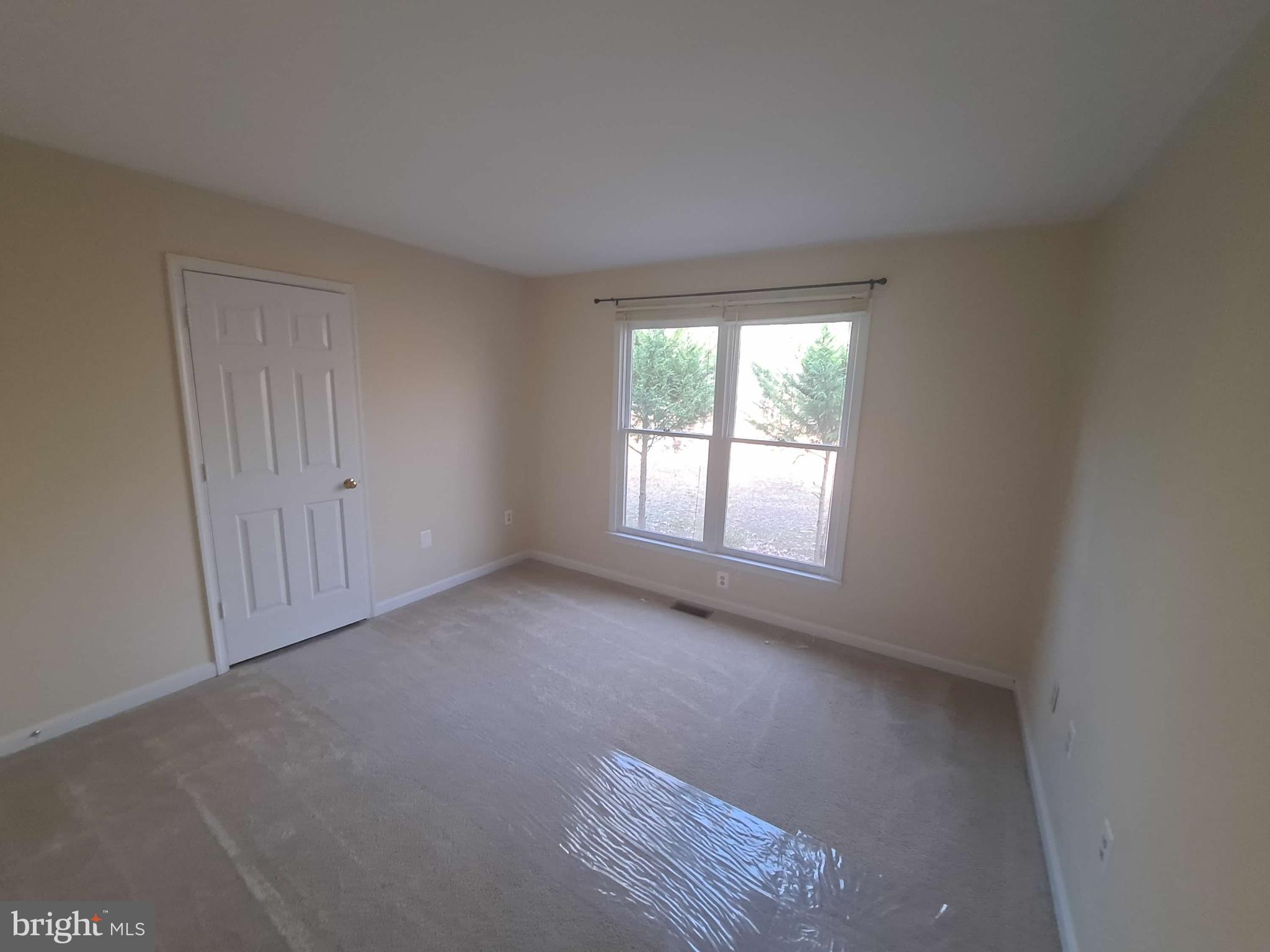 LAKE WILDERNESS - Residential