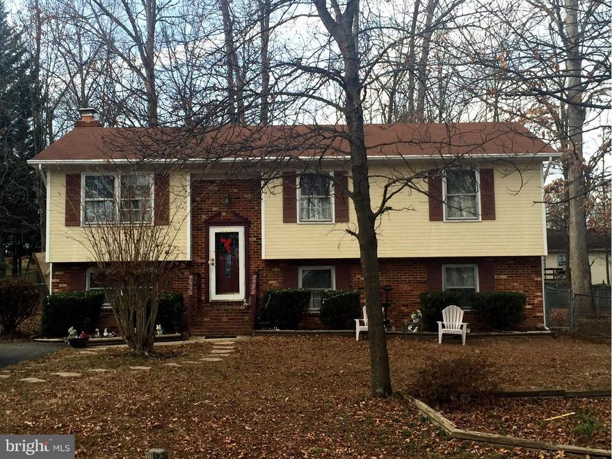 Large split foyer home located in Spotswood Estates.  Fully finished basement.  Rear fenced yard.  Potential here is amazing.  This is a short sale and is being sold AS IS.  Please inquire w/ a Realtor today for more information.