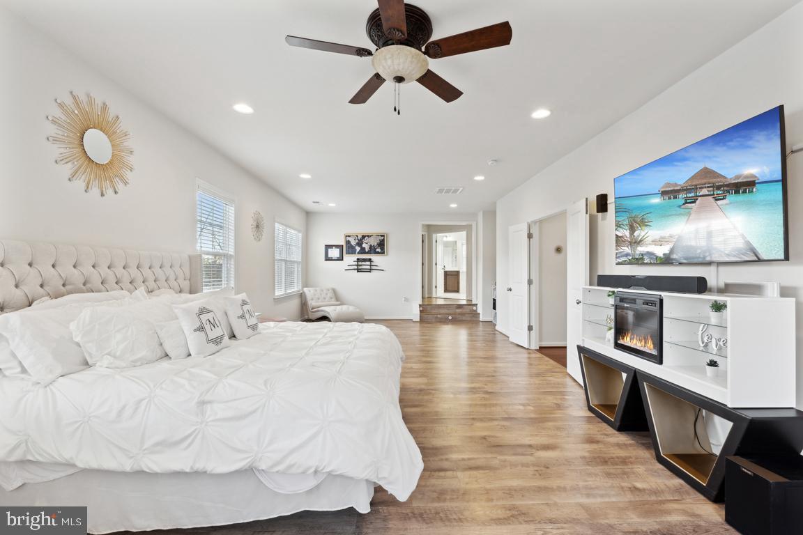 BROOKSIDE - Residential