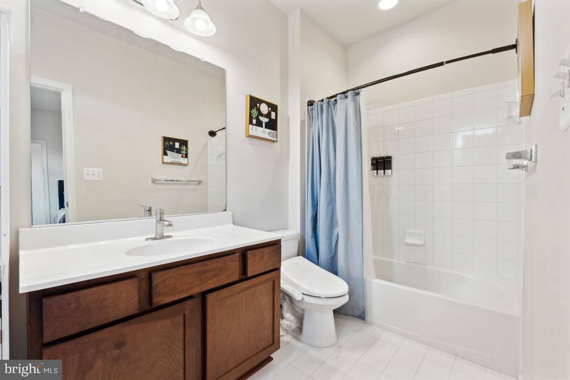 BROOKSIDE - Residential