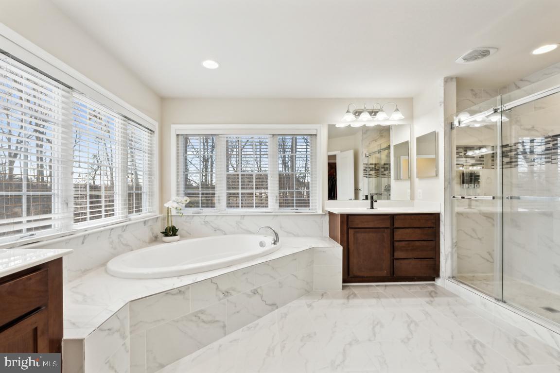 BROOKSIDE - Residential