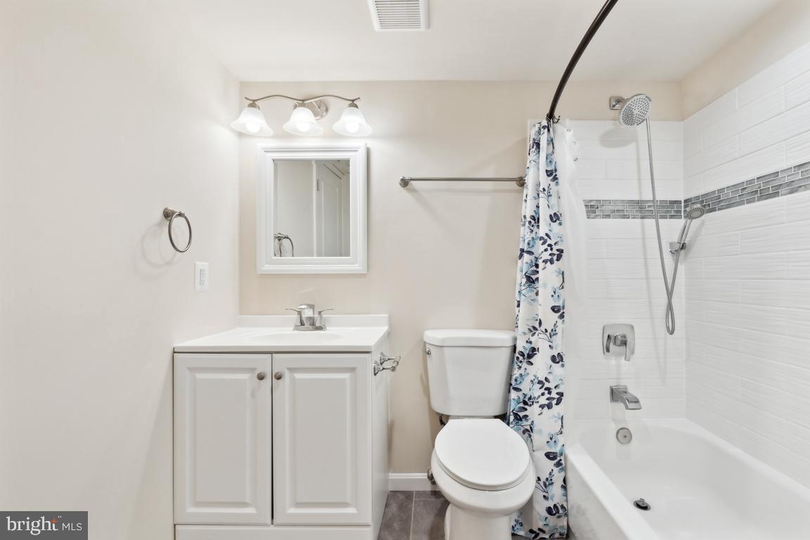 BROOKSIDE - Residential