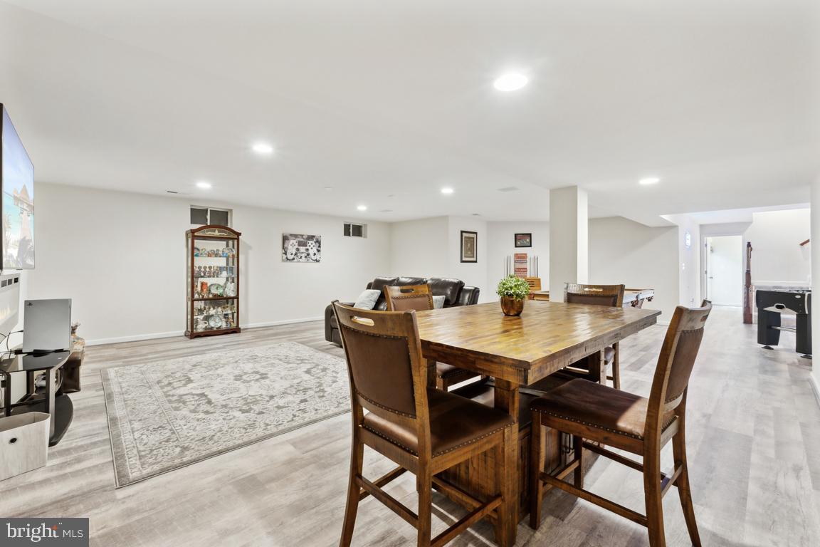 BROOKSIDE - Residential