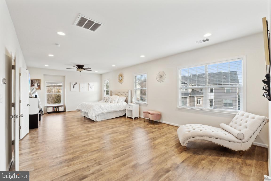 BROOKSIDE - Residential