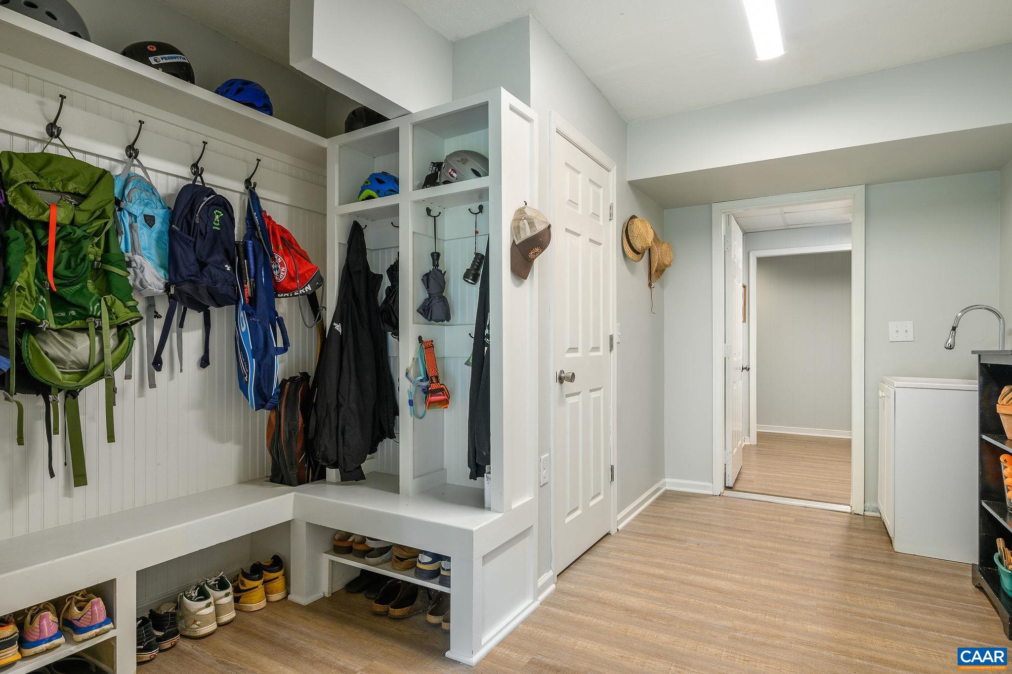 LEWIS HILLS - Residential