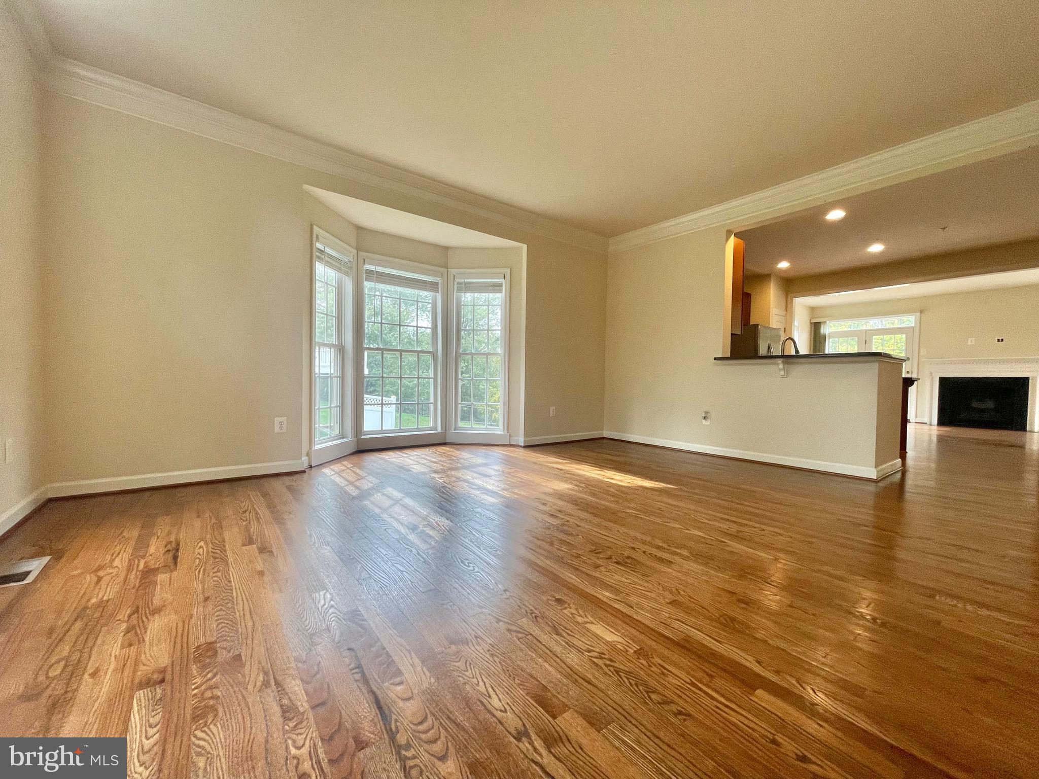 VILLAGES OF URBANA - Residential Lease