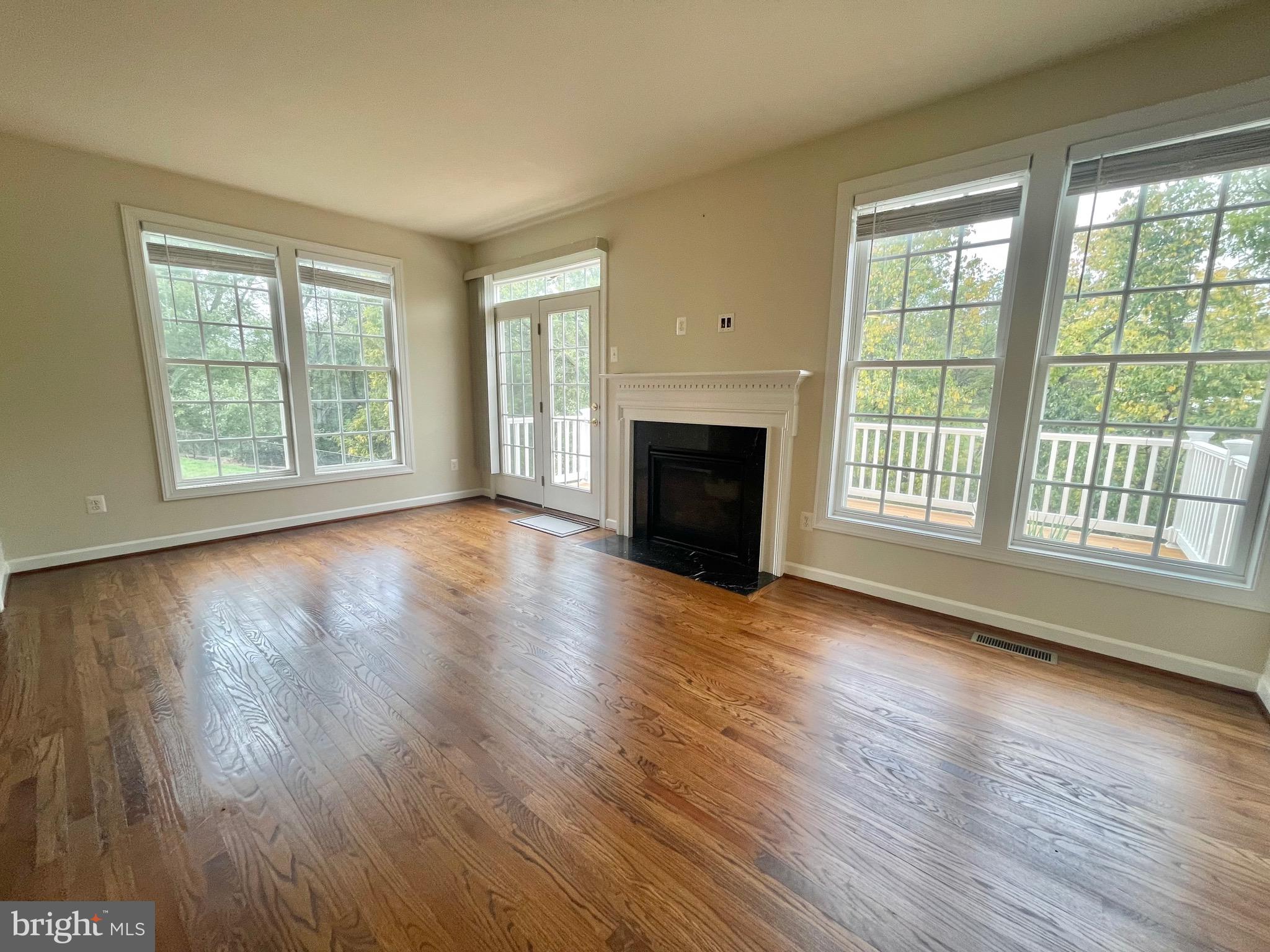 VILLAGES OF URBANA - Residential Lease