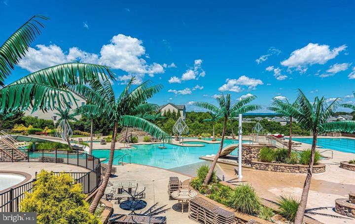 VILLAGES OF URBANA - Residential Lease