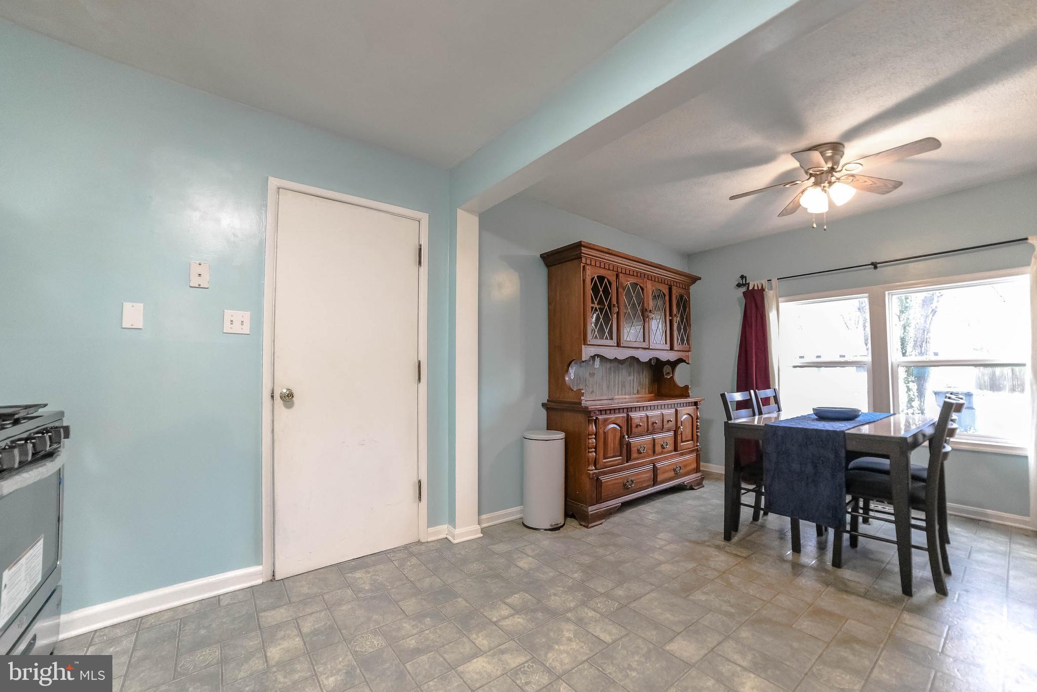 INDIAN HEAD MANOR - Residential