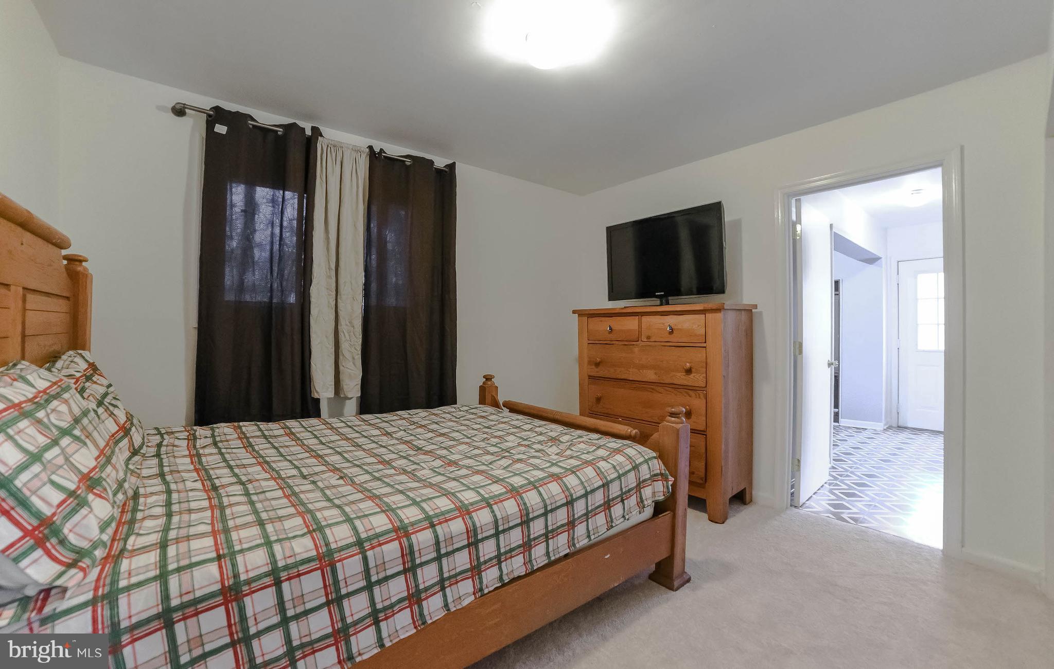 INDIAN HEAD MANOR - Residential