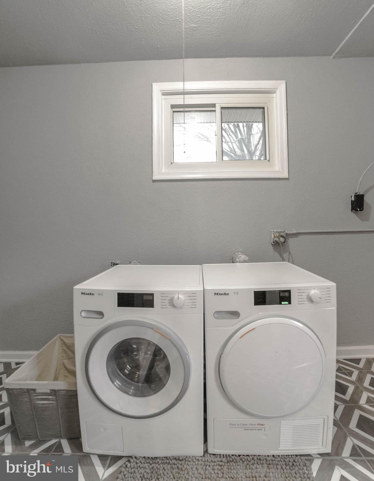 INDIAN HEAD MANOR - Residential