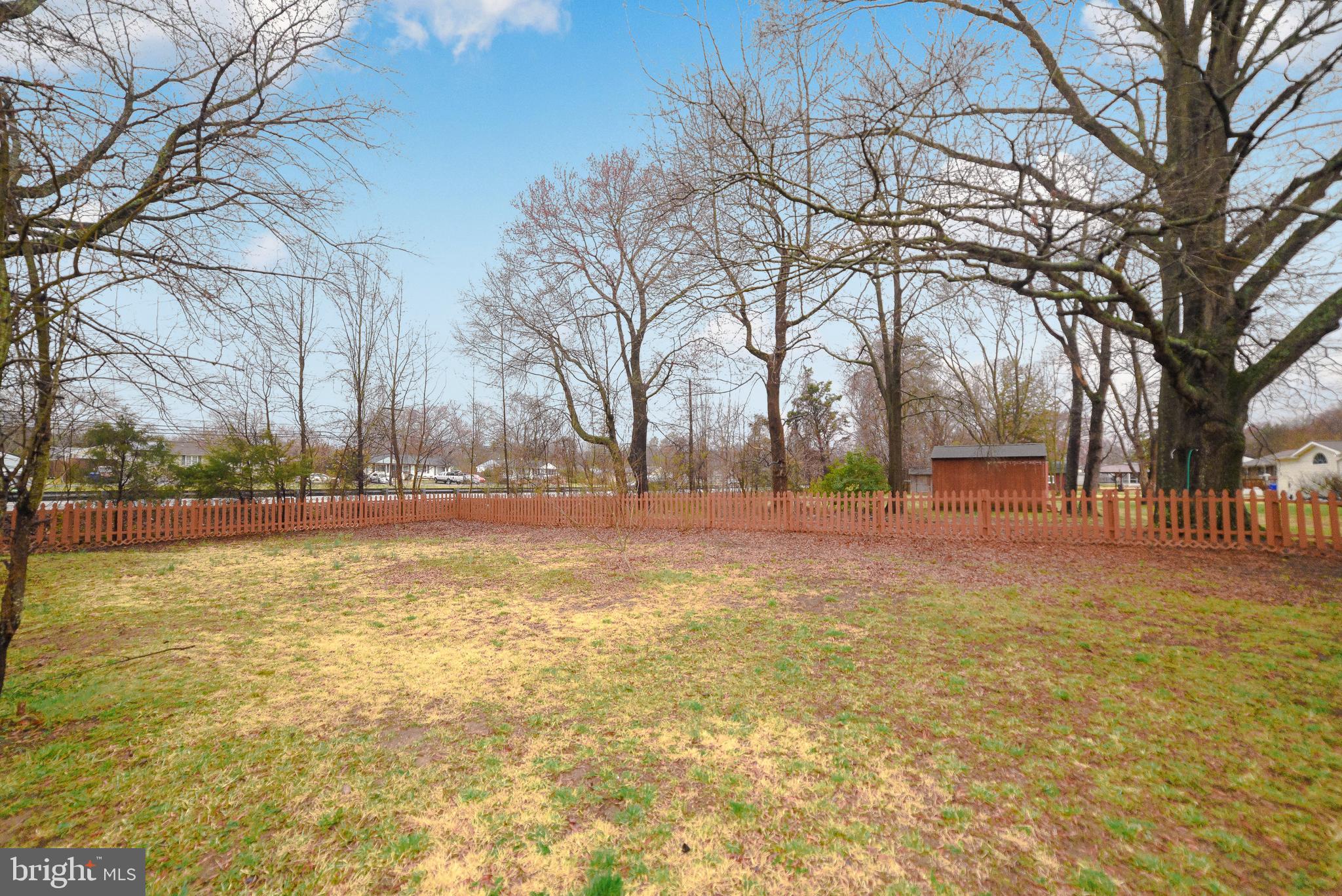 INDIAN HEAD MANOR - Residential