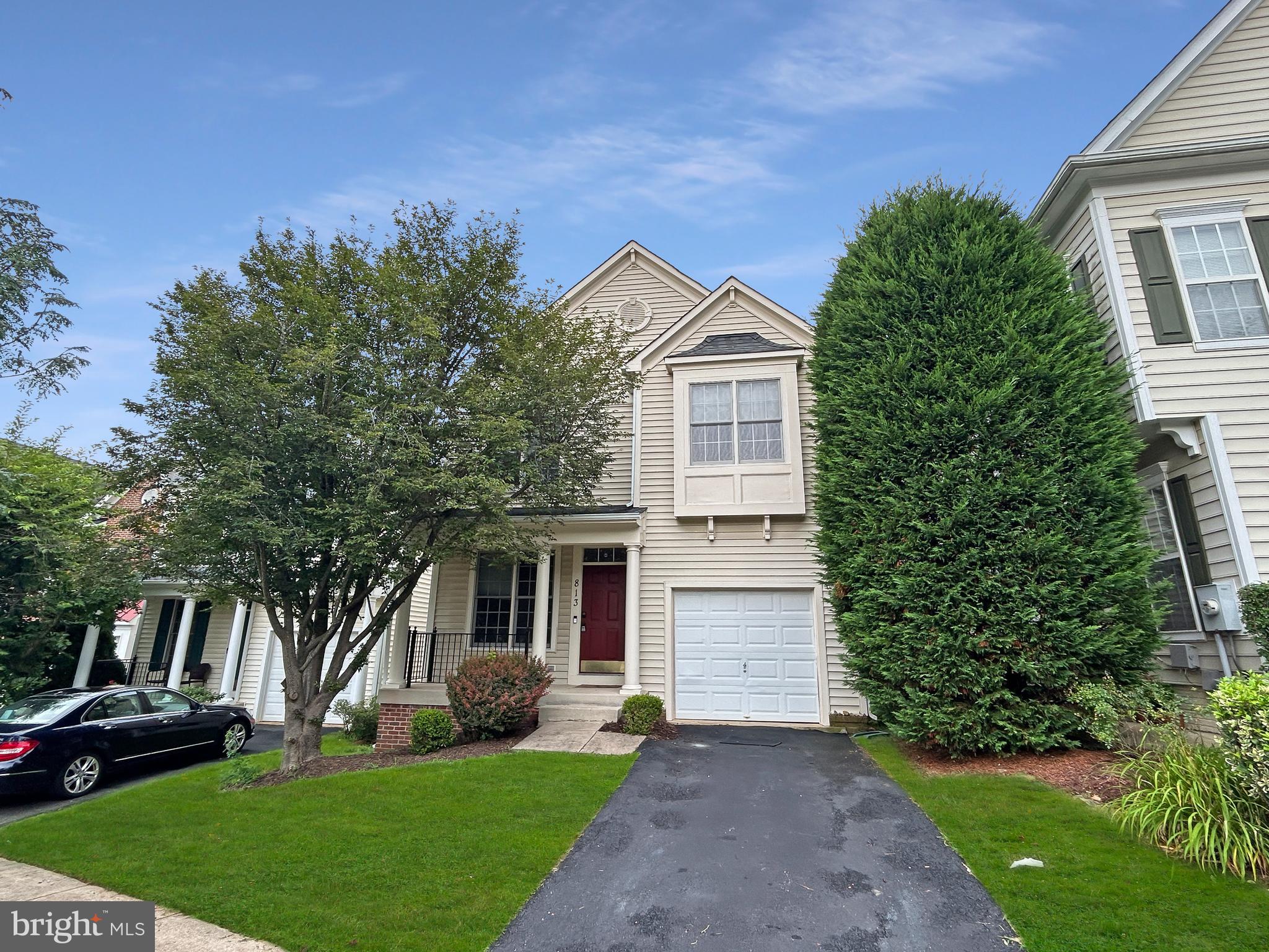 This freshly updated home features 5 bedrooms and 2.5 bathrooms, with an open floor plan perfect for comfortable living and entertaining. Enjoy new flooring throughout the house, granite countertops, stainless steel appliances, and modern tile floors in both the kitchen and powder room.
The chef’s kitchen, complete with a cozy breakfast area, opens to a bright family room with a warm gas fireplace ideal for gatherings or quiet nights in. The upper level includes 4 spacious bedrooms and 2 full bathrooms, including a beautifully updated primary suite. The loft level offers a versatile 5th bedroom. The finished walk-out basement includes a washer and dryer for added convenience.
A one-car garage provides additional storage and off-street parking. Located just minutes from Kentlands Market Square in Gaithersburg—an open-air lifestyle center anchored by Whole Foods, Cinépolis luxury cinema, and a diverse mix of retailers and restaurants like Five Guys, Michaels, Chopt, and Panera Bread. You’re also within easy reach of the RIO Washingtonian Center (aka Rio), offering shopping, restaurants, entertainment around a scenic lakeside setting—home to Target, Barnes & Noble, Dick’s Sporting Goods, AMC dine‑in theater, and more