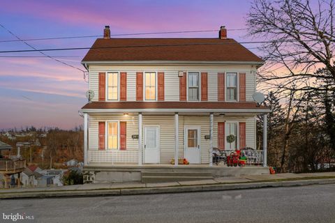 143 W BROAD STREET YOE PA 17313