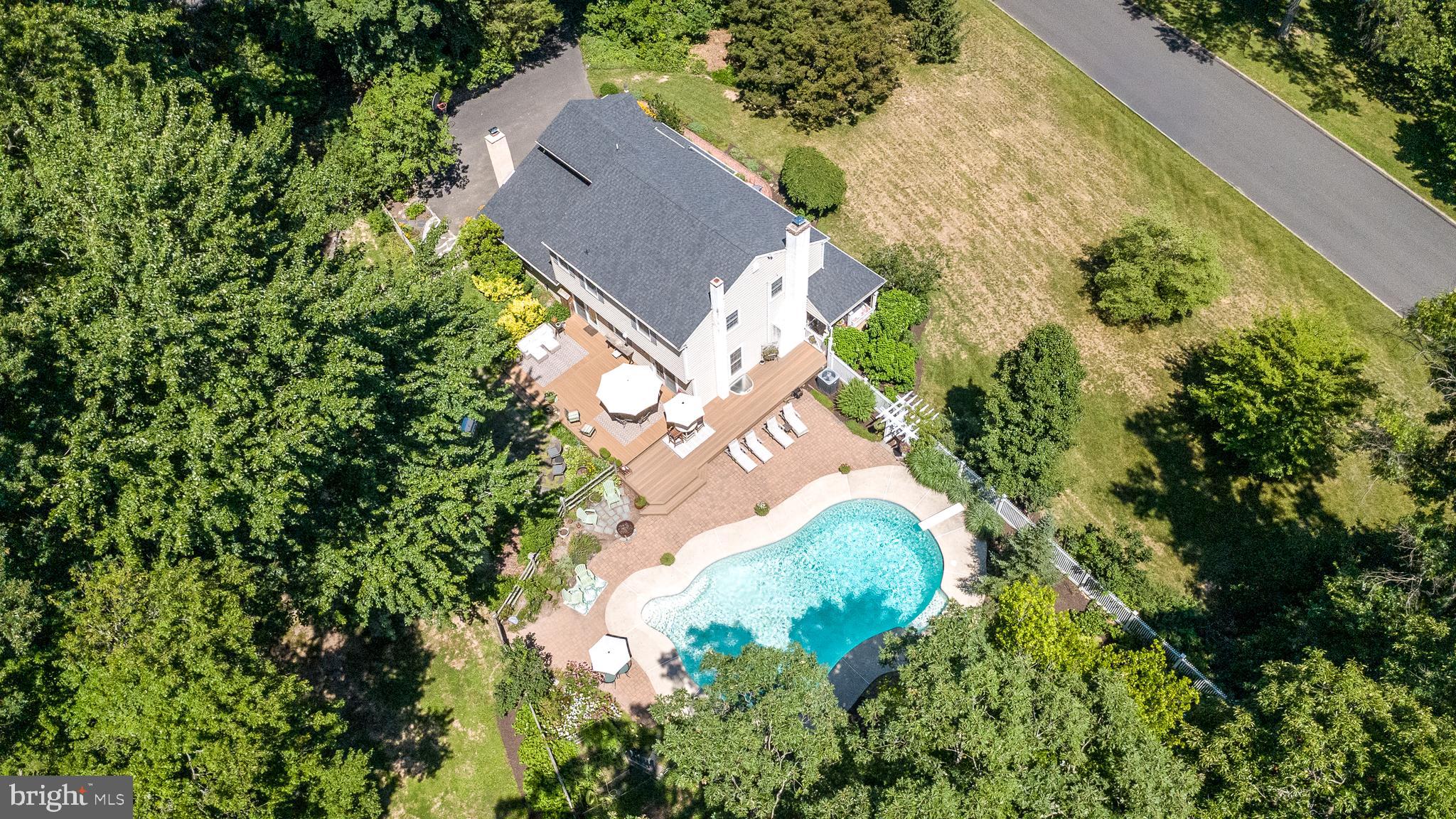 2610 RED GATE DRIVE