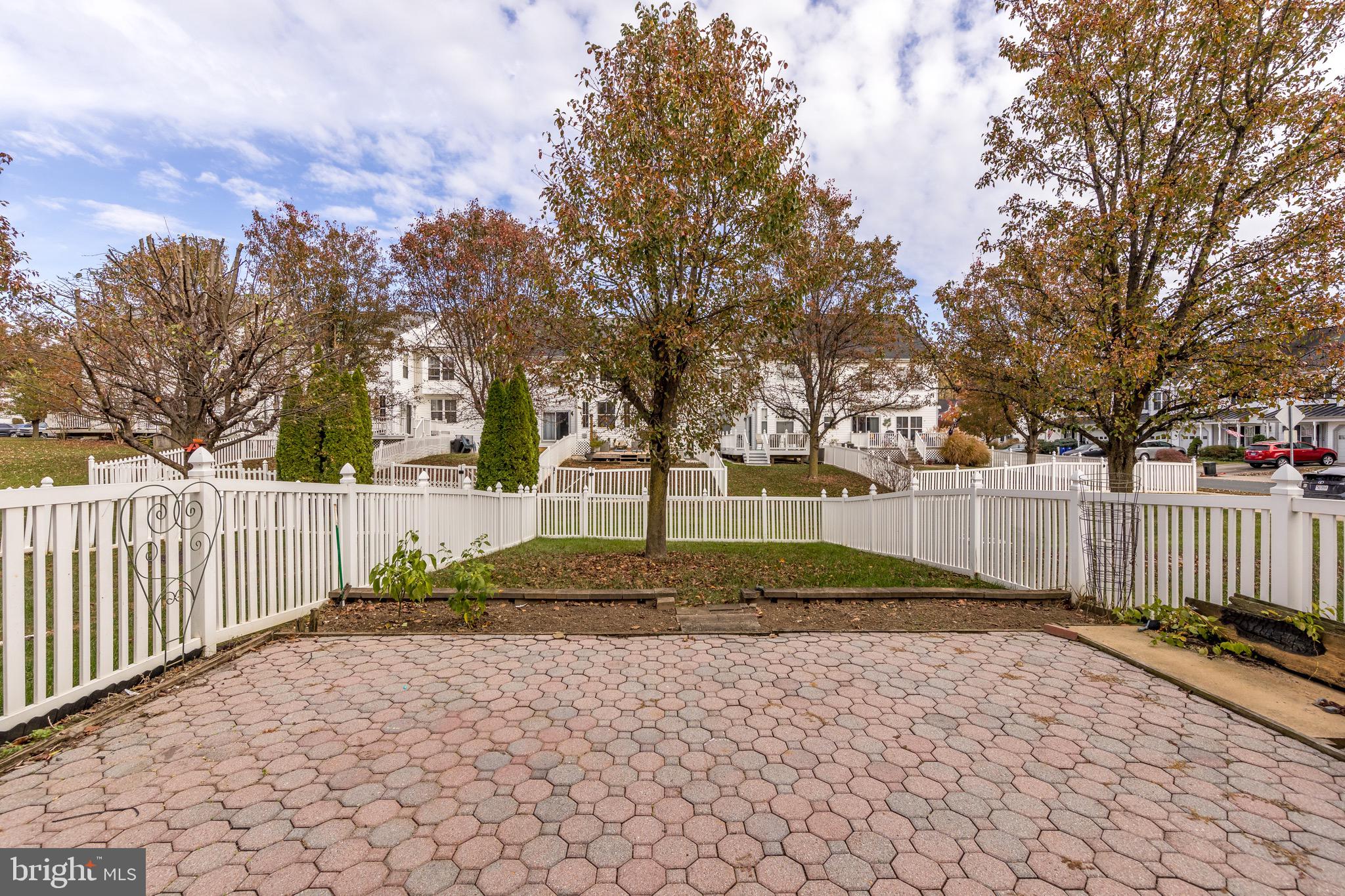 GREENBRIER HILLS - Residential