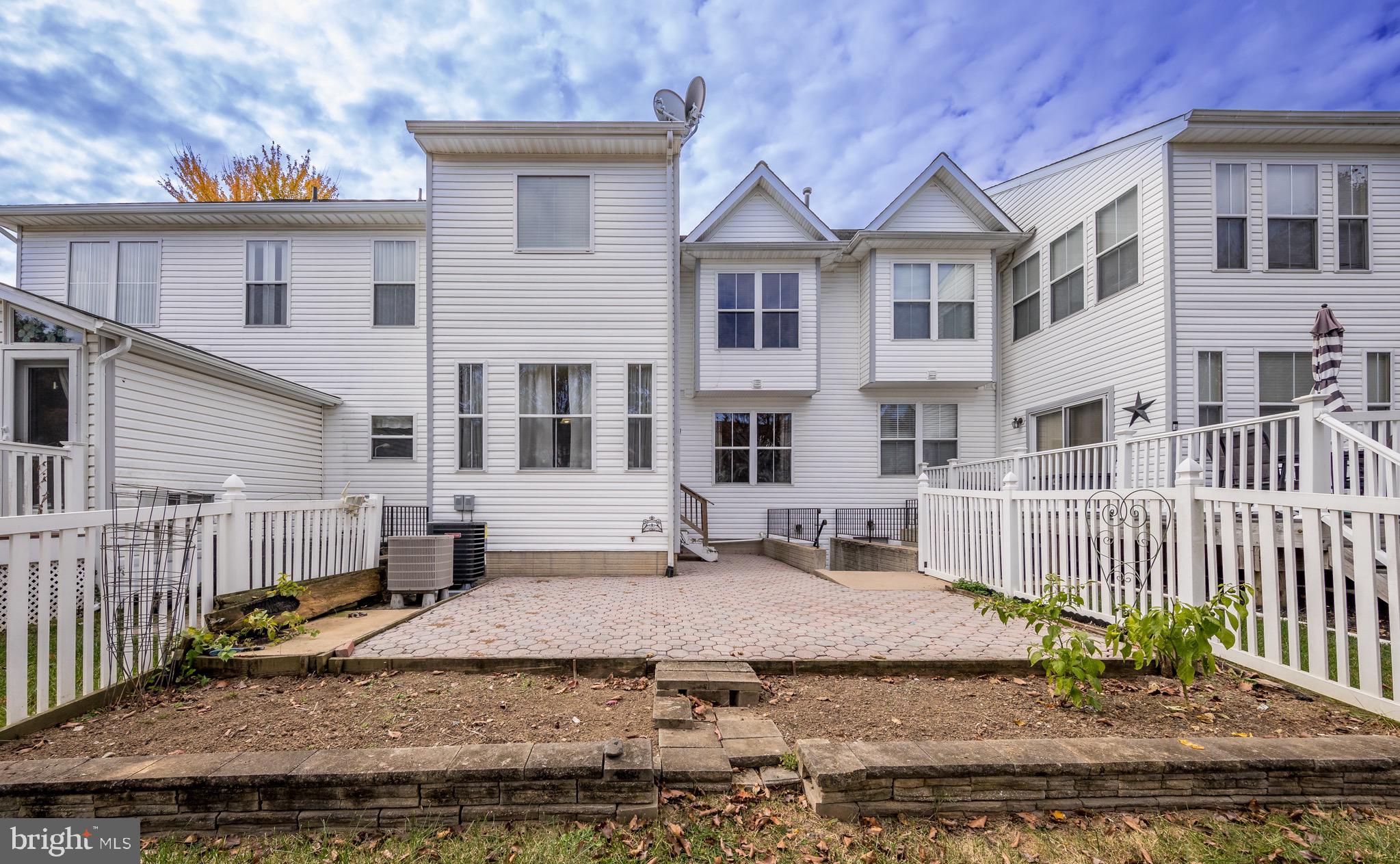 GREENBRIER HILLS - Residential